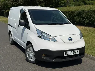 Used Nissan e-NV200 Acenta 80 kW (109 HP) 2020 White MPV