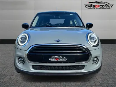 Używany Mini Cooper Classic 136 KM (100 kW) 2019 Szary Hatchback