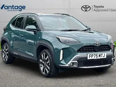 Used Toyota Yaris Cross 128 HP (94 kW) 2025 Green SUV