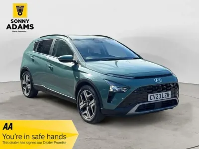 Usado Hyundai Bayon Premium 100 HP (73 kW) 2023 Verde SUV