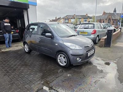 Used Hyundai i10 Comfort 67 HP (49 kW) 2008 Grey Hatchback