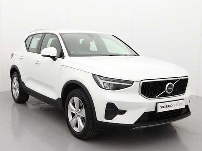 New 2025 Volvo XC40 Core SUV | £28,995 (Fair price)