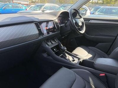 Second-hand Skoda Kodiaq SE L Executive 150 CP (110 kW) 2024 Gri SUV