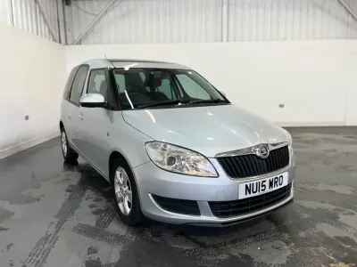 Gebraucht Skoda Roomster SE 105 PS (77 kW) 2015 Silber Van / Kleinbus