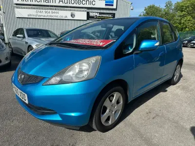 Begagnad Honda Jazz ES 100 HK (73 kW) 2010 Blå Halvkombi