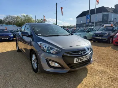 Begagnad Hyundai i30 Active 2012 Grå Halvkombi