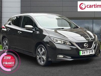 Begagnad Nissan Leaf Tekna 159 kW (217 HK) 2021 Svart Halvkombi