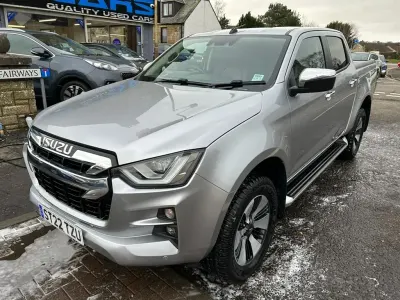 Begagnad Isuzu Pick up 164 HK (120 kW) 2022 Silver Pickup
