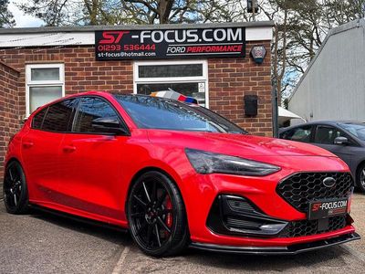 Used Ford Focus ST 2023 Red Hatchback