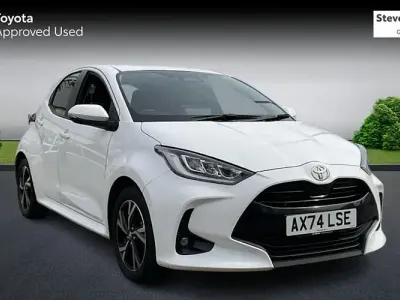Used Toyota Yaris Design 116 HP (85 kW) 2025 White Hatchback