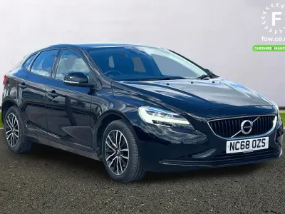 Used Volvo V40 Momentum 122 HP (89 kW) 2019 Black Hatchback