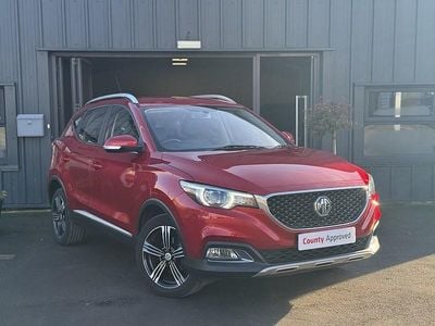 Used MG ZS Exclusive 106 HP (77 kW) 2017 Red Hatchback