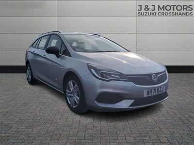 Used Vauxhall Astra Business Edition 130 HP (95 kW) 2021 Silver Estate