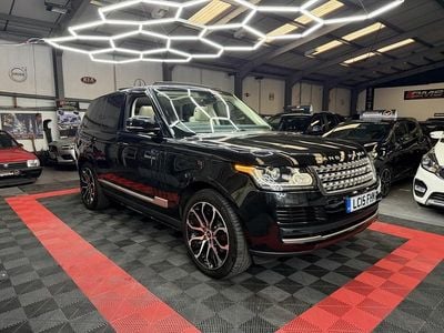 Black Used 2015 Land Rover Range Rover Vogue SUV | £16,350 (Good price)