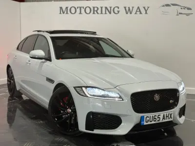 Used Jaguar XF S 300 HP (220 kW) 2015 White Sedan