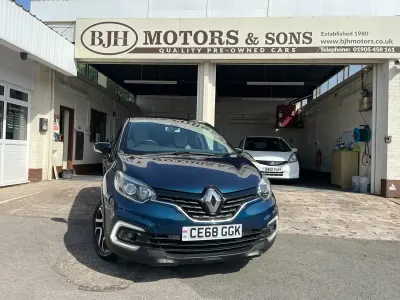 Used Renault Captur Iconic 90 HP (66 kW) 2018 Blue SUV
