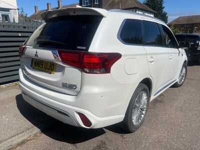 Mitsubishi Outlander P-HEV