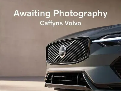 Used Volvo XC60 Plus 194 HP (142 kW) 2023 Silver SUV