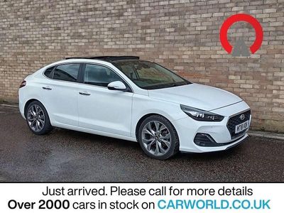 Used Hyundai i30 Premium SE 140 HP (102 kW) 2018 White Hatchback