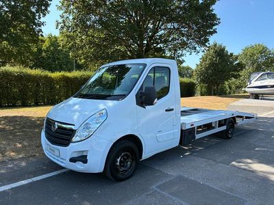 Used Vauxhall Movano 136 HP (100 kW) 2017 White MPV