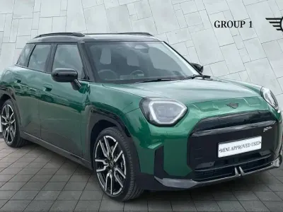 Usado Mini Aceman Sport 135 kW (184 CV) 2025 Verde SUV
