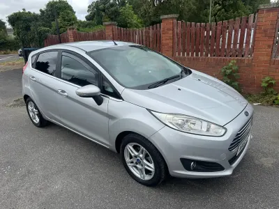 Used Ford Fiesta Zetec 75 HP (55 kW) 2013 Silver Hatchback