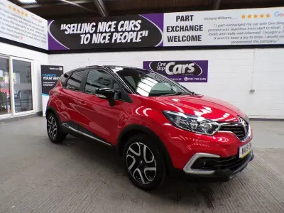 Used Renault Captur Iconic 90 HP (66 kW) 2019 Red/black SUV