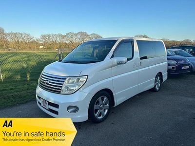 Used Nissan Elgrand 2006 White MPV