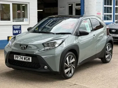 Gebraucht Toyota Aygo X 72 PS (52 kW) 2025 Grün SUV