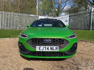 Used Ford Focus ST 280 HP (205 kW) 2024 Green Hatchback