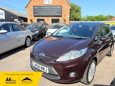 Używany Ford Fiesta Titanium 2008 Czerwony Hatchback