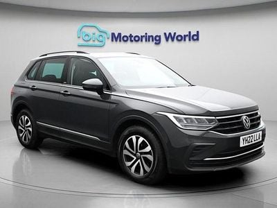 Begagnad VW Tiguan Active 150 HK (110 kW) 2022 Grå SUV