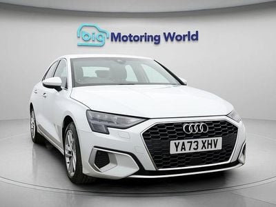 Begagnad Audi A3 Sport 148 HK (108 kW) 2023 Vit Sedan