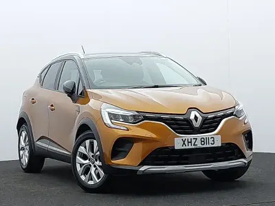 Used Renault Captur Iconic 155 HP (114 kW) 2020 Orange SUV