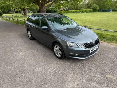 Begagnad Skoda Octavia SE 115 HK (84 kW) 2018 Grå Kombi