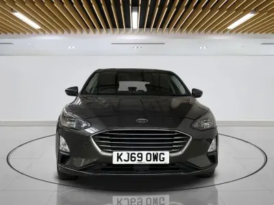 Used Ford Focus Titanium 125 HP (91 kW) 2020 Grey Hatchback