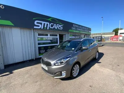 Used Kia Carens 139 HP (102 kW) 2016 Silver MPV
