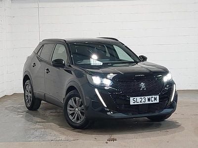 Begagnad Peugeot 2008 Active+ 101 HK (74 kW) 2023 Svart SUV