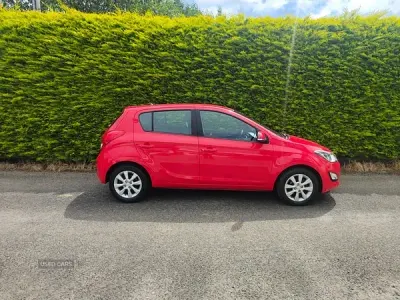 Used Hyundai i20 Active 2014 Red Hatchback