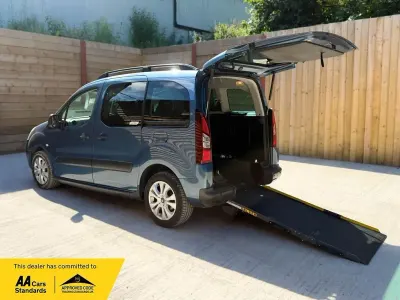 Used Citroën Berlingo 2015 Blue MPV