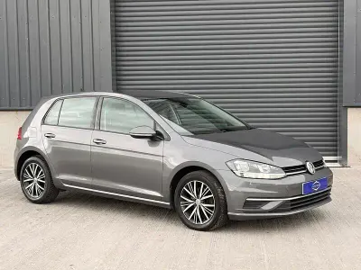 Used VW Golf VII SE 115 HP (84 kW) 2018 Grey Hatchback