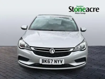 Begagnad Vauxhall Astra S 110 HK (80 kW) 2018 Silver Halvkombi