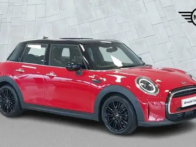Used Mini Cooper Exclusive 136 HP (100 kW) 2022 Red Hatchback