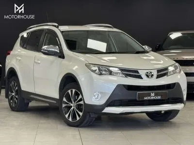 Used Toyota RAV4 150 HP (110 kW) 2015 White SUV
