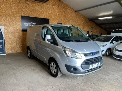 Used Ford Transit Custom Limited 130 HP (95 kW) 2017 Silver Van