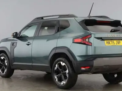 Used Dacia Duster Extreme 130 HP (95 kW) 2025 Green SUV
