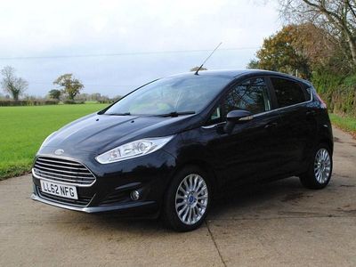 Used Ford Fiesta Titanium 105 HP (77 kW) 2013 Black Hatchback