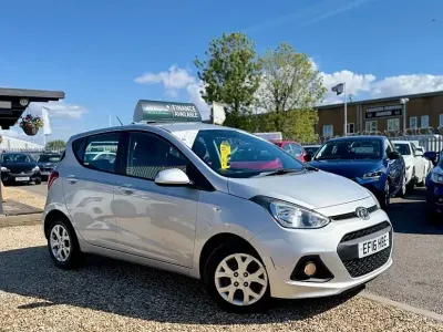 Used Hyundai i10 SE 83 HP (61 kW) 2016 Silver Hatchback