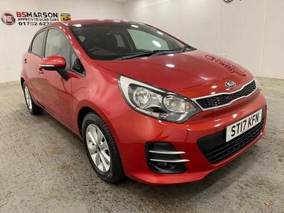 Used Kia Rio 74 HP (54 kW) 2017 Red Hatchback