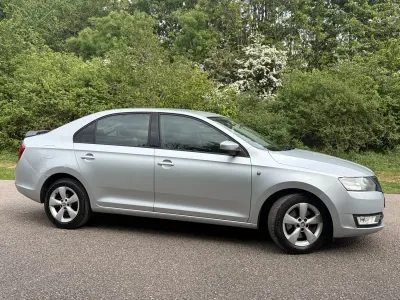Gebraucht Skoda Rapid SE 2013 Silber Kleinwagen
